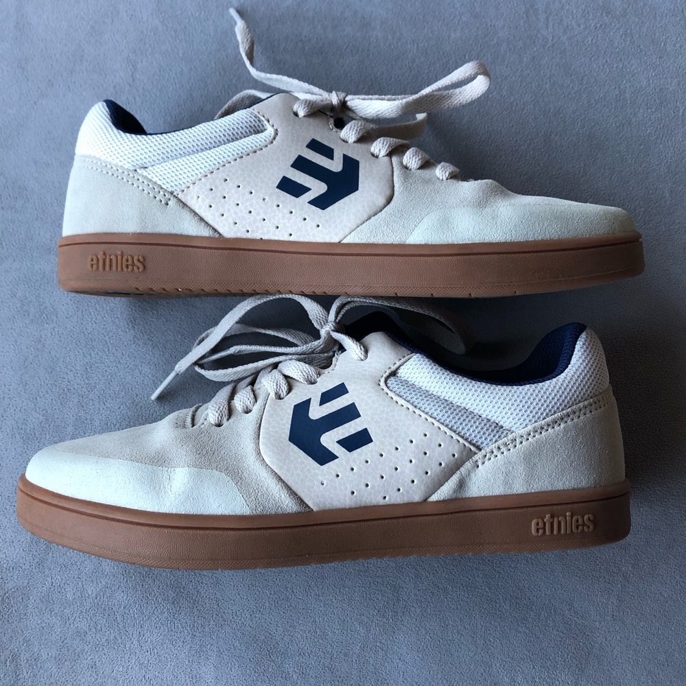 Etnies ~ Kids Marana ~ Size 7